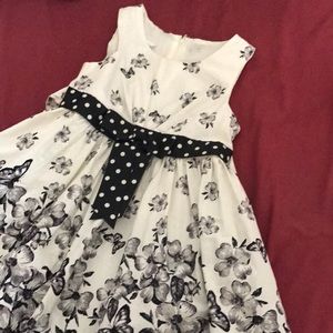 Girls dress